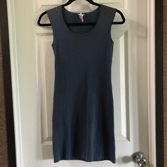 Derek Heart Dresses & Skirts - Derek Heart Navy Knit Sleeveless Bodycon dress M